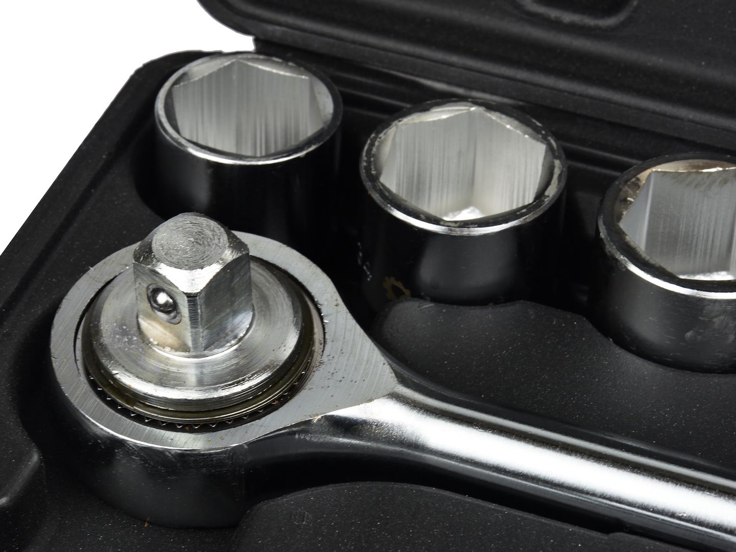 Sada nástrčných klíčů 21 ks, 3/4", 6-hranné, 19–50 mm, černý kufřík – Geko 4