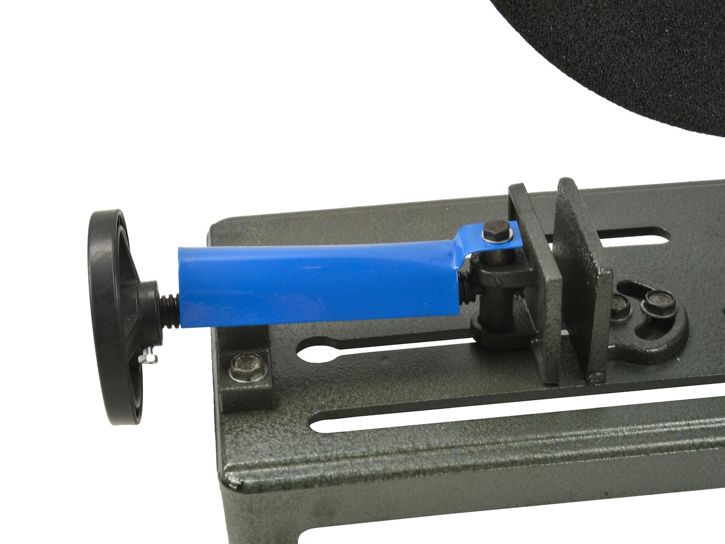 Elektrická pila na kov Geko 230 V – ergonomické uchopení