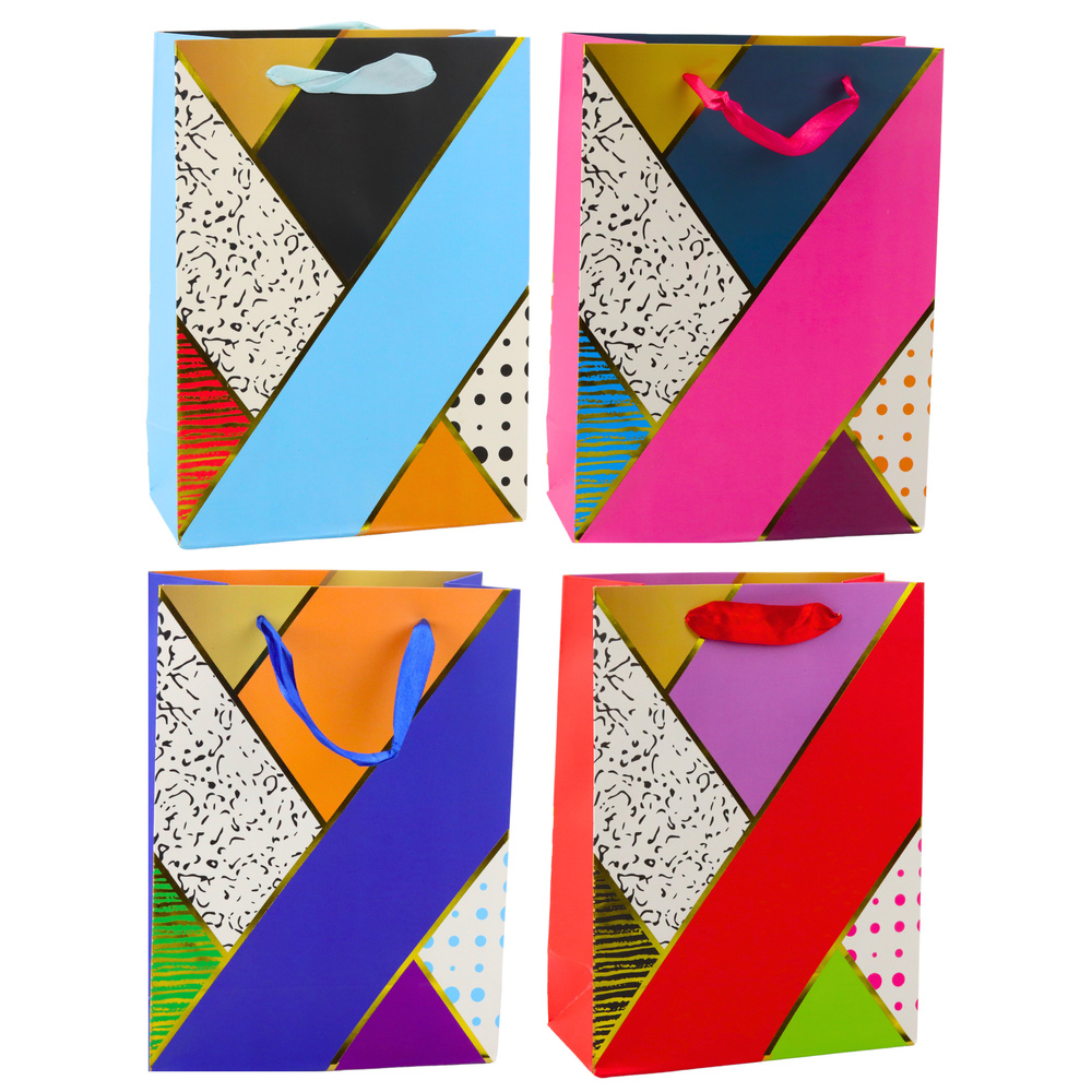 Papierová darčeková taška s geometrickými vzormi LEAN 23 × 18 × 10,5 cm so šnúrkovými uchami